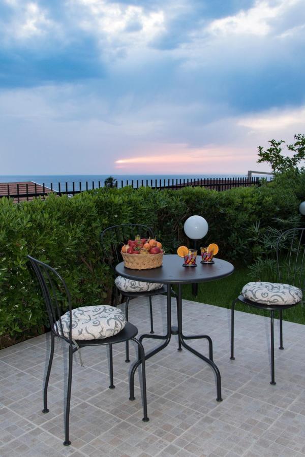 L'Oasi Di Giorgia Bed & Breakfast Cittadella del Capo Exterior photo